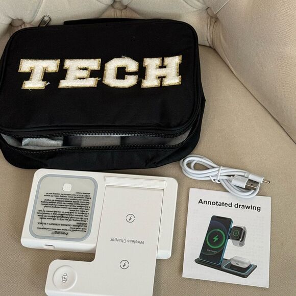 Black TECH Bag with Travel Charging Station - Picture 1 of 10